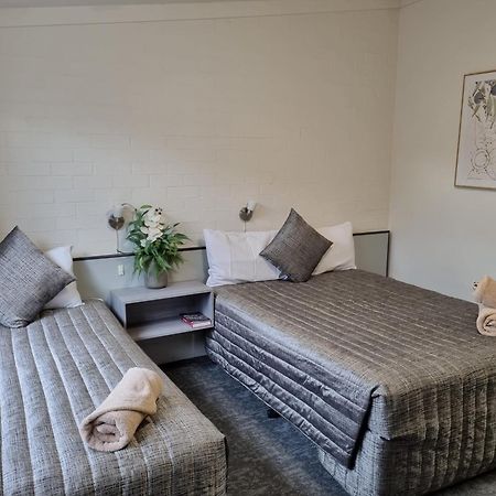 Y Motels Yarraman Exteriér fotografie