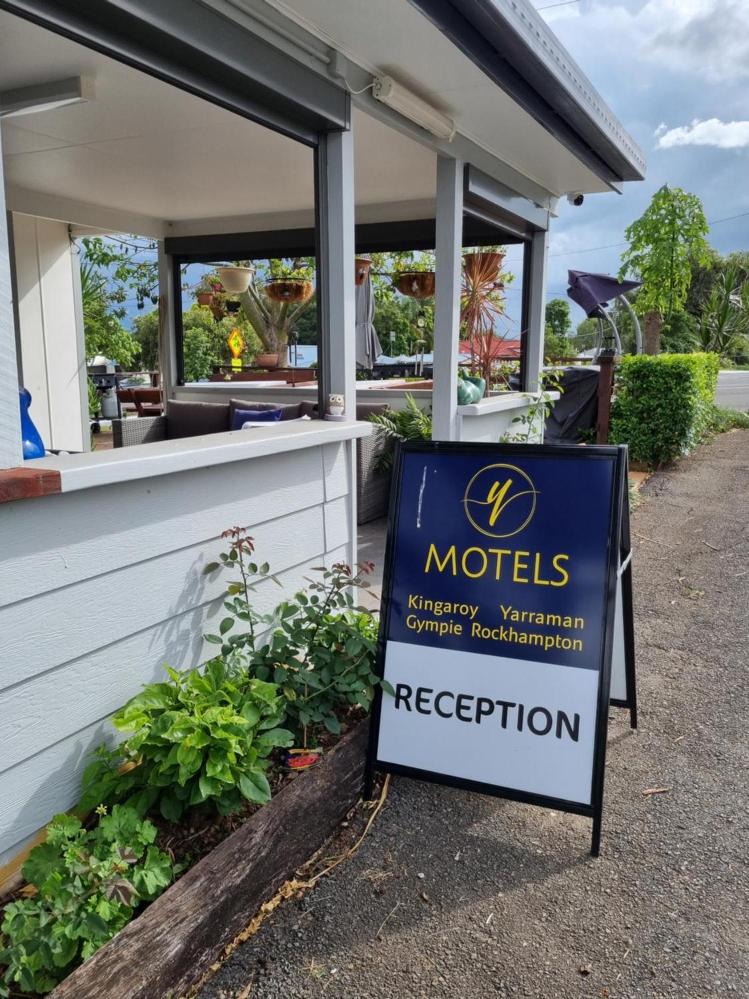 Y Motels Yarraman Exteriér fotografie